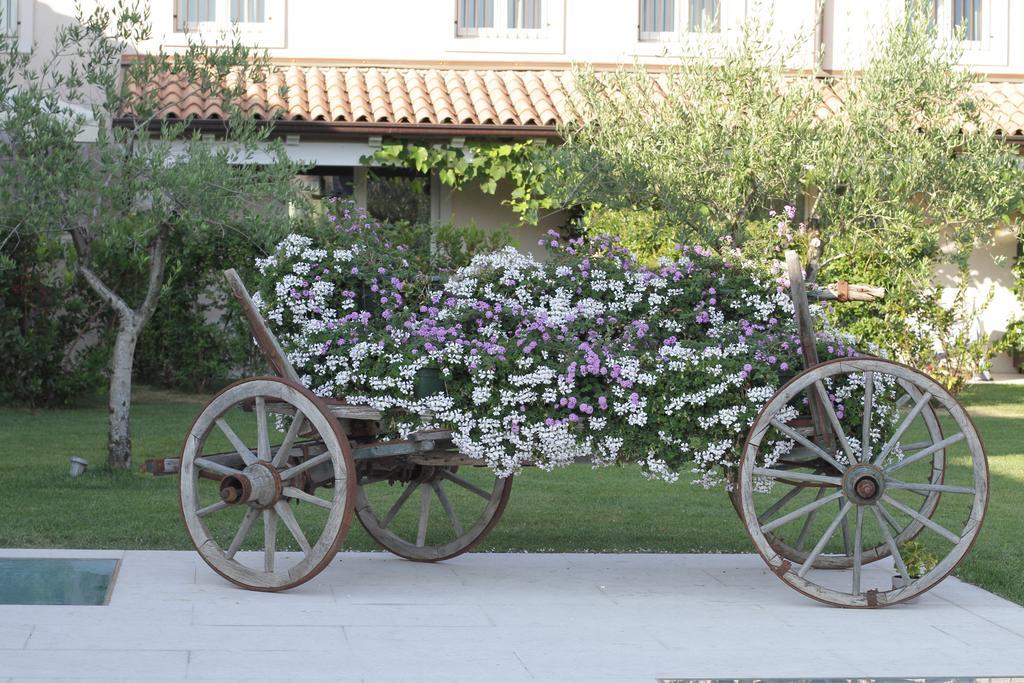 Relais Rossar Boutique Hotel Garda & Hills Костермано Экстерьер фото