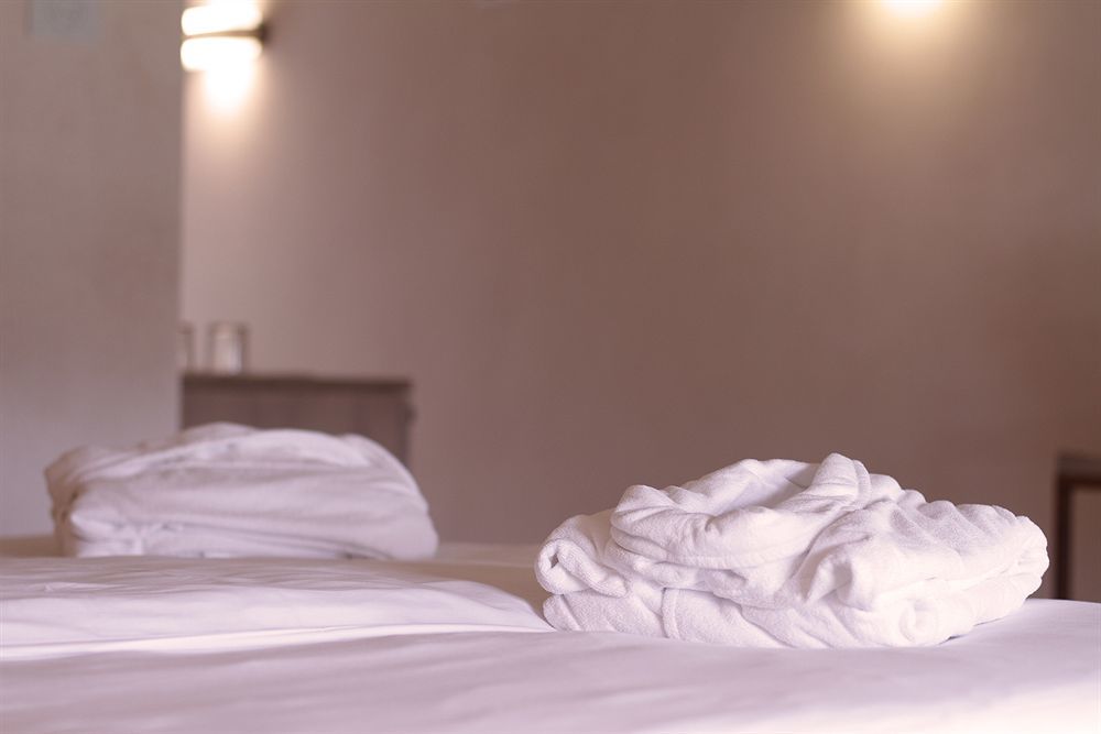 Relais Rossar Boutique Hotel Garda & Hills Костермано Экстерьер фото